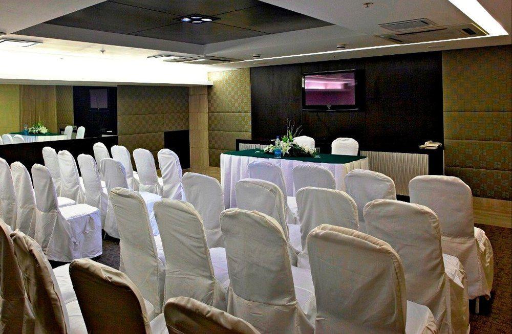 Radisson Hotel Sector 29 Gurugram Гургаон Экстерьер фото