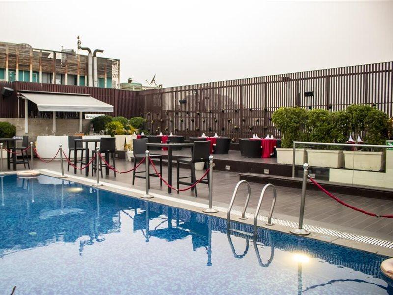 Radisson Hotel Sector 29 Gurugram Гургаон Экстерьер фото