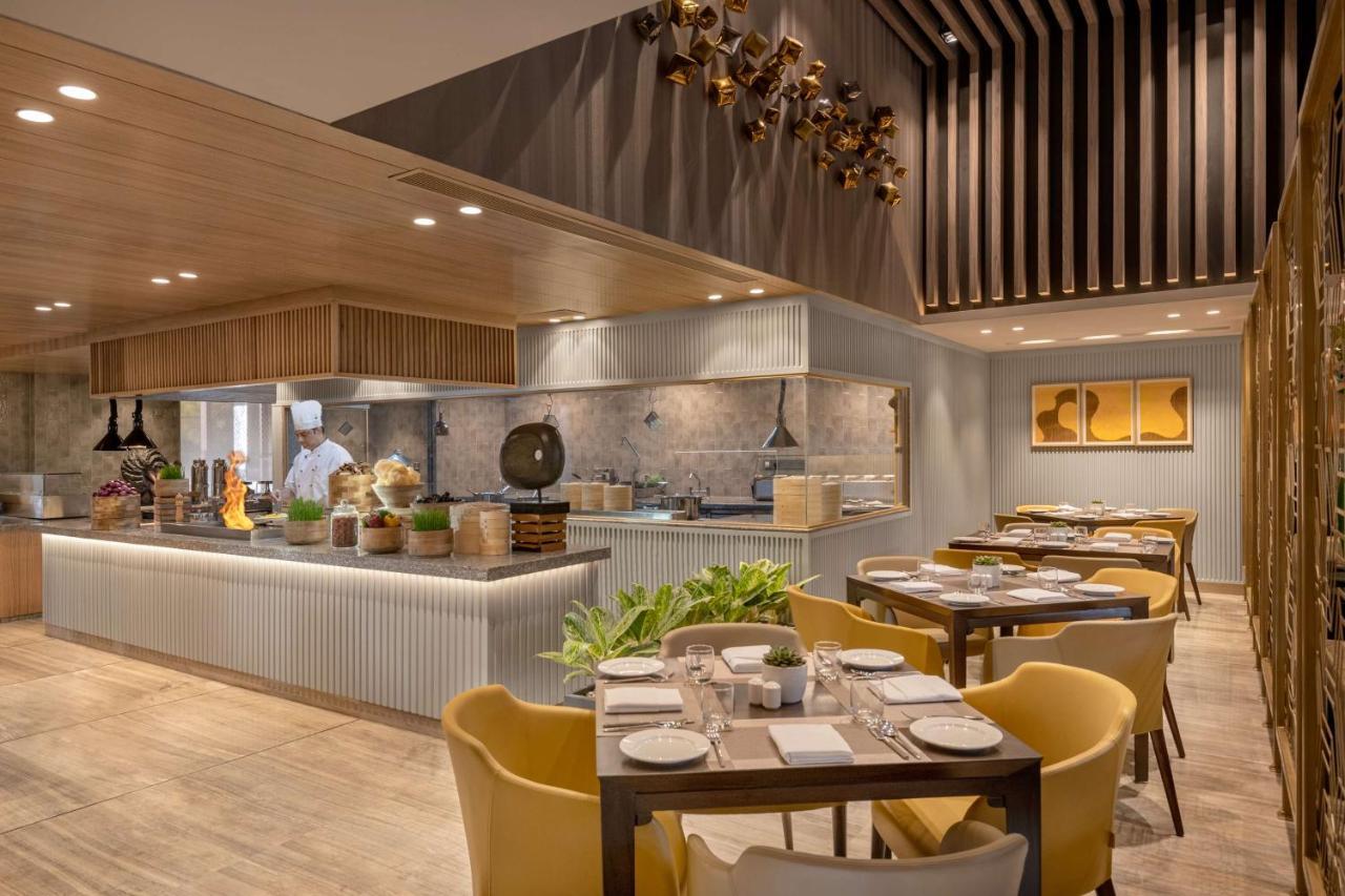Radisson Hotel Sector 29 Gurugram Гургаон Экстерьер фото