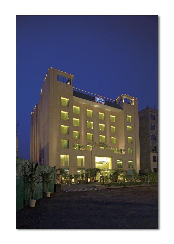 Radisson Hotel Sector 29 Gurugram Гургаон Экстерьер фото